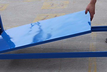 湖南靖嘉倉(cāng)儲(chǔ)設(shè)備制造有限公司,湖南倉(cāng)儲(chǔ)設(shè)備,倉(cāng)儲(chǔ)設(shè)備,中型貨架.湖南閣樓貨架|湖南橫梁式貨架|湖南倉(cāng)儲(chǔ)貨架批發(fā)